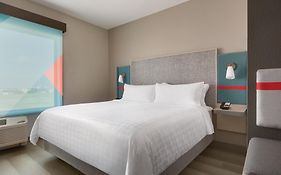 Avid Hotel O'hare Airport 3*